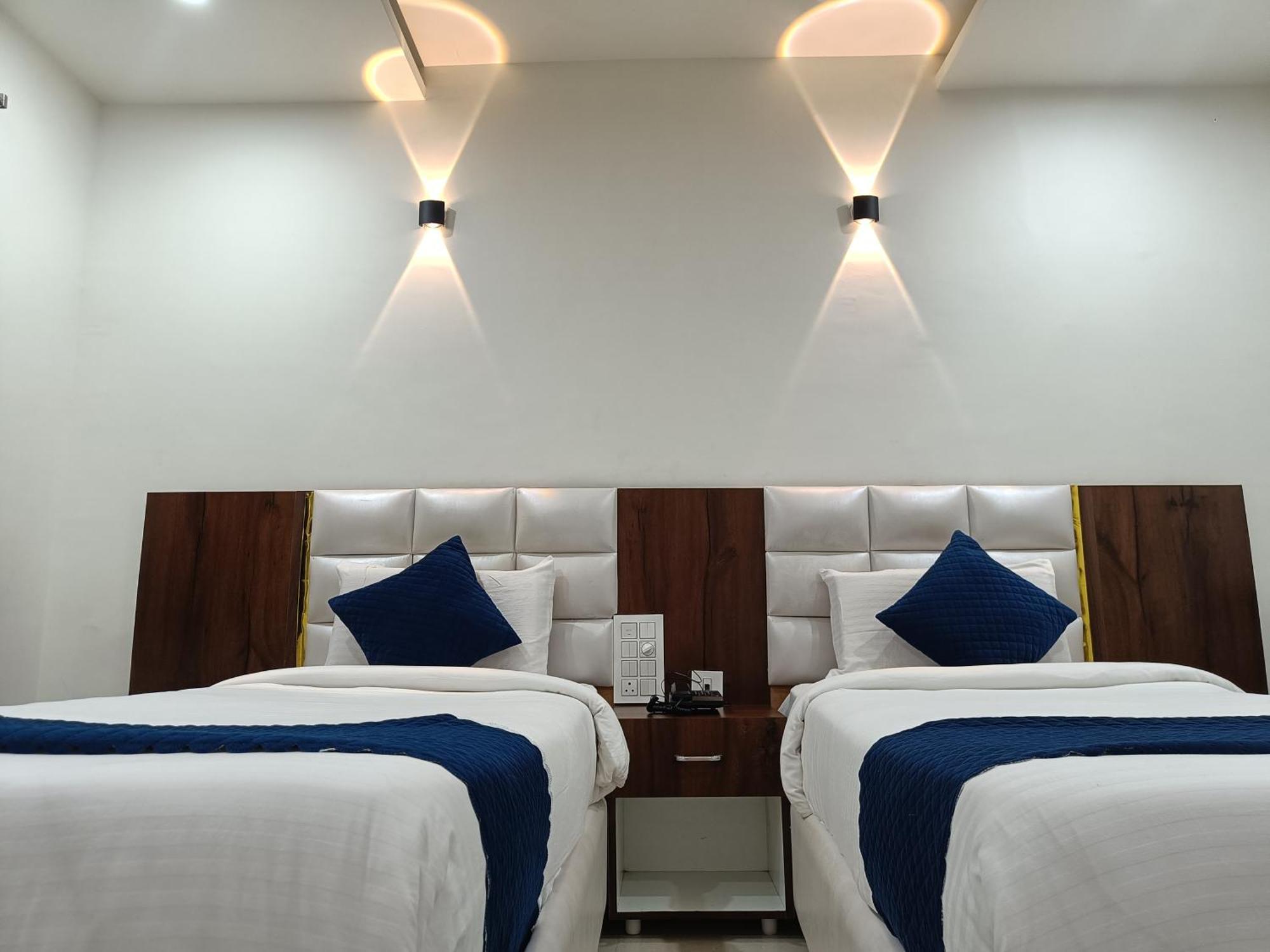 Hotel Skyland Warangal Ngoại thất bức ảnh