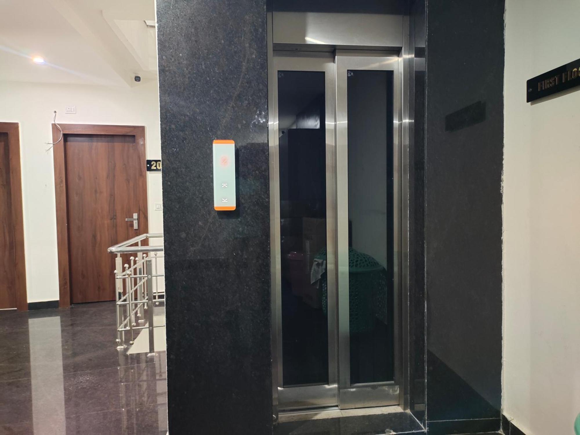 Hotel Skyland Warangal Ngoại thất bức ảnh